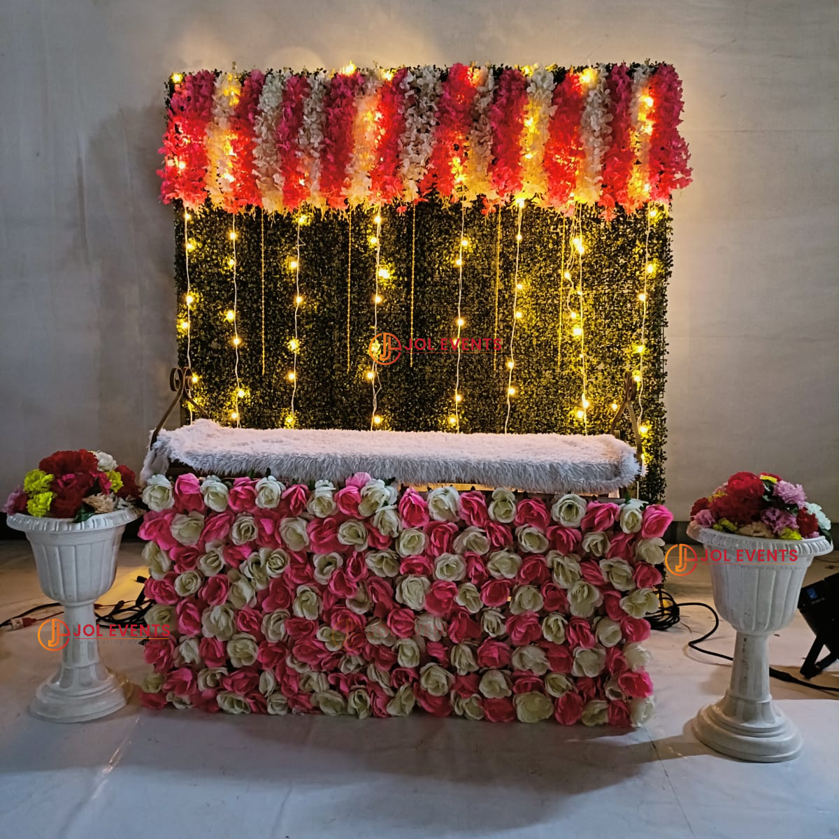 Ganpati Decoration Ideas: 25+ Homemade Ganesh Decoration Ideas with  Flowers, Lights