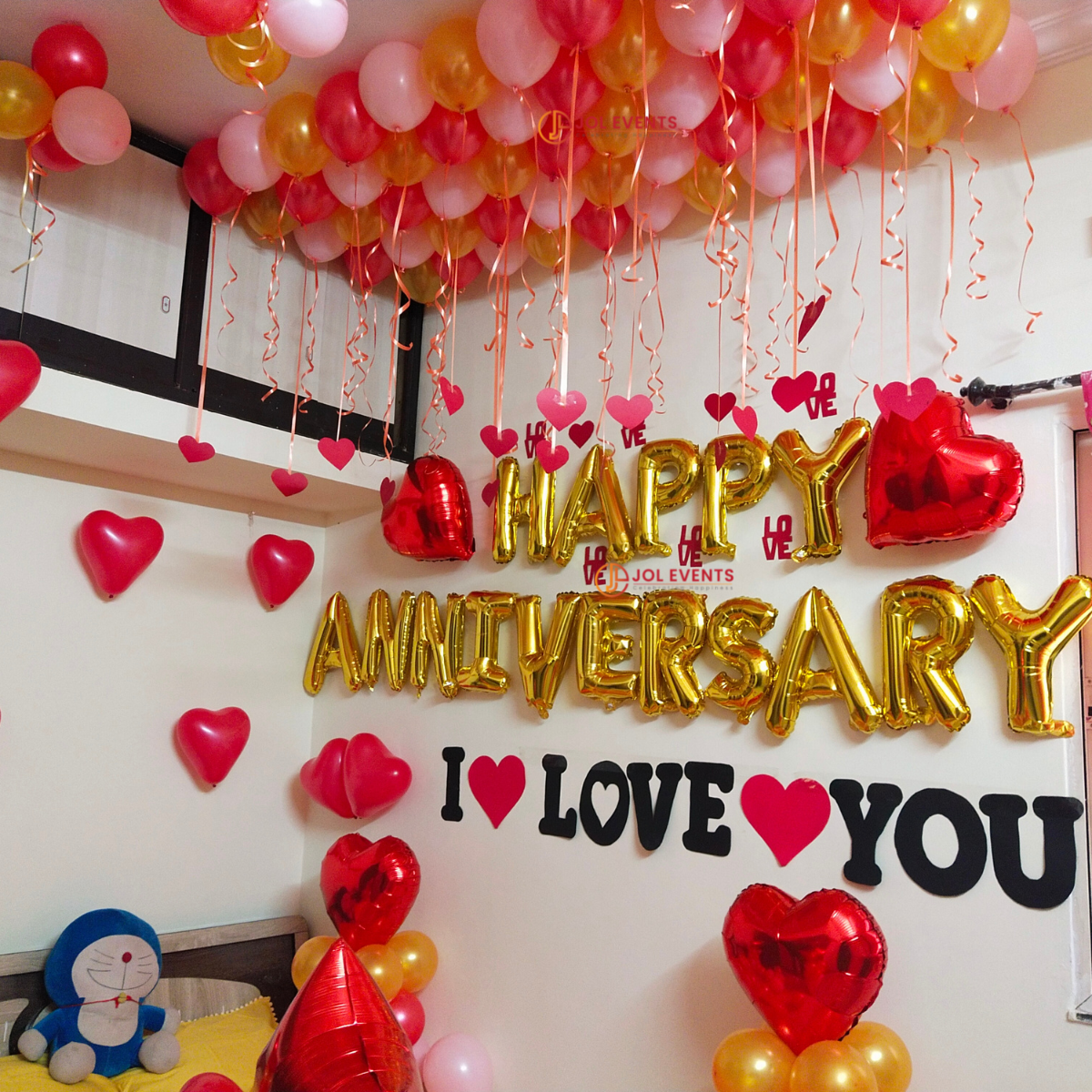 Anniversary Décor for Hubby with balloons at home near me
