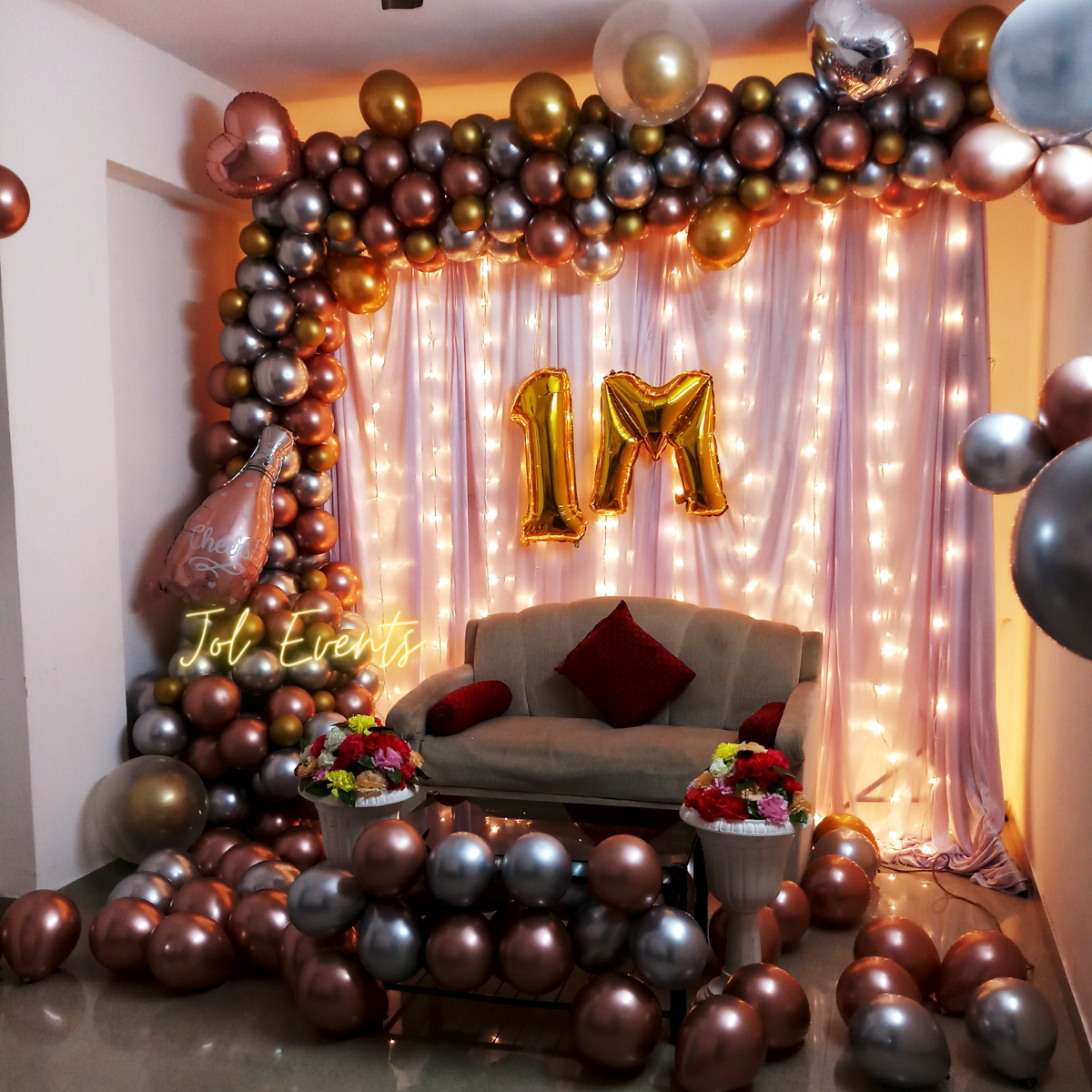 Chrome Balloon Garand Decoration at Home Pune | Balloon Decoration ...