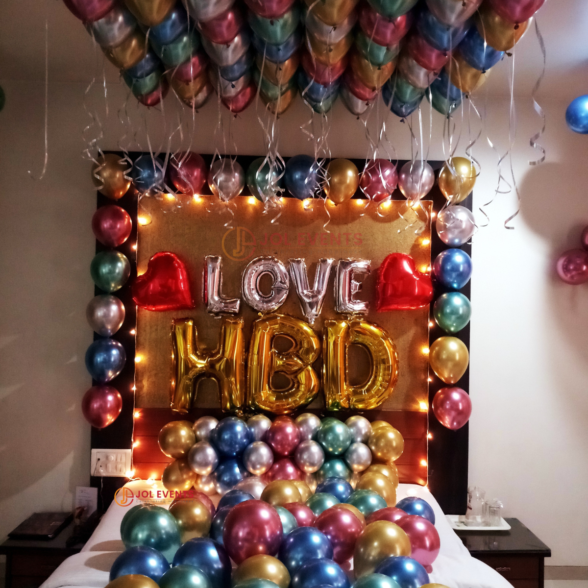 Chrome balloons decoration